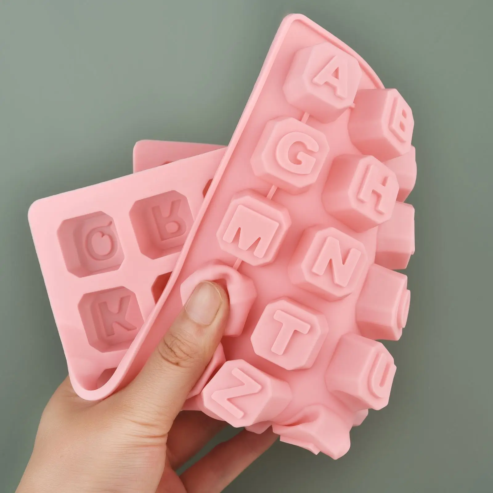 48 Letter Enghish Alphabet let - Soap Making Kits recension och pris